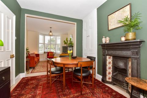 The Grove, Deal, Kent 2 bed terraced house for sale