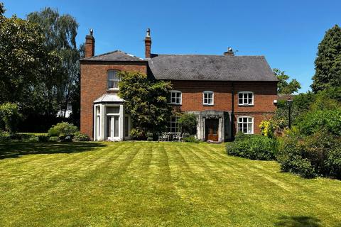 Woodlands Lane, Kirby Muxloe, Leicester 5 bed detached house for sale