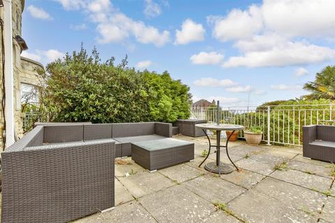 Belgrave Road, Ventnor, Isle of Wight 2 bed ground floor flat for sale