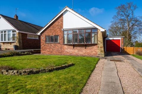 Frayne Avenue, Kingswinford DY6 2 bed detached bungalow for sale