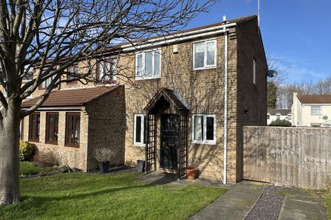 Broadside, Wardley, Gateshead, Tyne... 3 bed semi