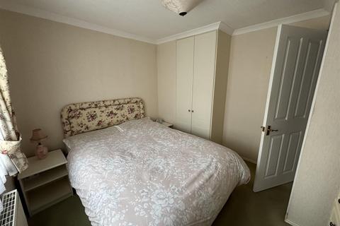 London Road, West Kingsdown... 2 bed park home for sale