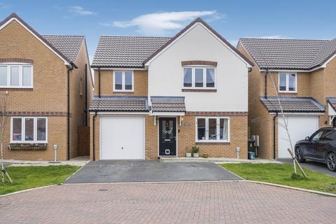 Meteor Row, Wantage, OX12 4 bed detached house for sale
