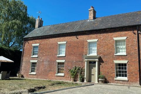 Bond End, Yoxall 4 bed house for sale