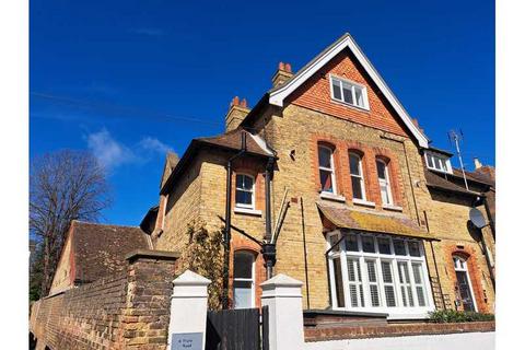 Truro Road., Ramsgate CT11 1 bed flat for sale