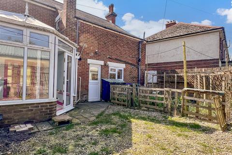 Oaks Road, Folkestone, Kent 3 bed end of terrace house for sale