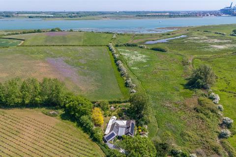 Shotley, Ipswich, Suffolk, IP9 3 bed detached house for sale