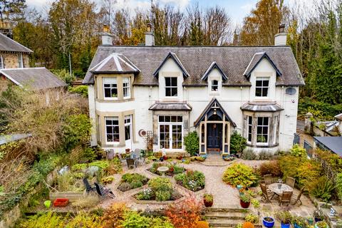 Loanda Lodge 2 Torsonce Road, Eskbank... 8 bed detached house for sale