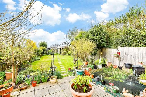 Ashcombe Terrace, Tadworth, Surrey 3 bed semi