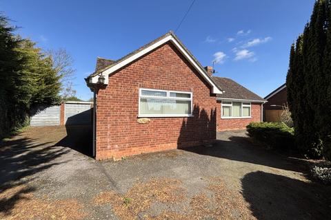 Village Street, Evesham WR11 3 bed bungalow for sale