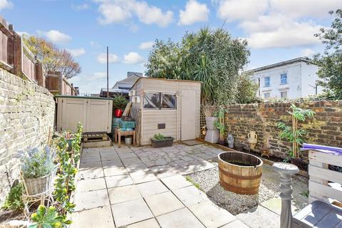 Harbour Way, Folkestone, Kent 1 bed apartment for sale
