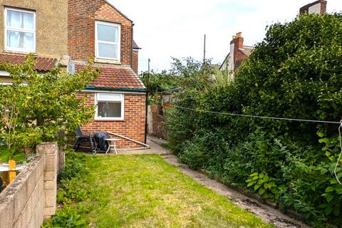 Wyndcliffe Road, Southsea, Hampshire 3 bed end of terrace house for sale