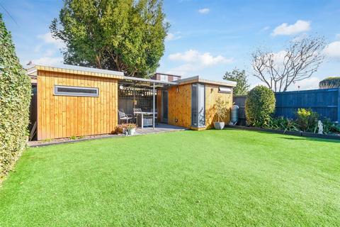 Denesway, Meopham, Kent 4 bed semi