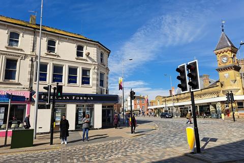 Terminus Road, Eastbourne BN21 1 bed flat for sale