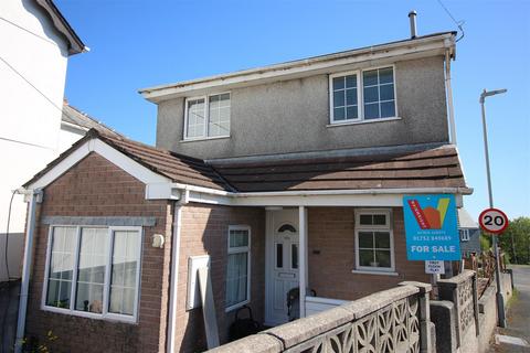 Callington Road, Saltash 2 bed apartment for sale