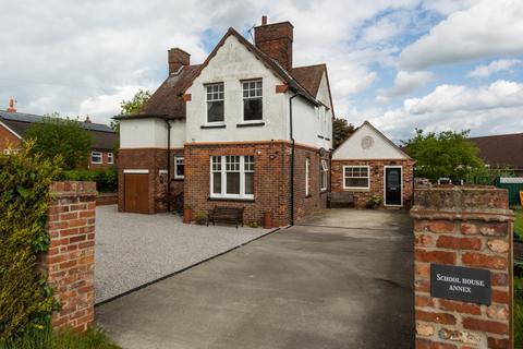 Hill Top, Barlby, Selby 4 bed detached house for sale