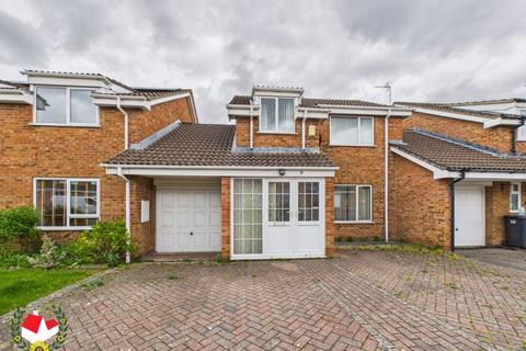 Skylark Way, Abbeydale, Gloucester... 3 bed detached house for sale