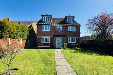 Flatts Lane, Calverton, Nottingham 5 bed detached house for sale