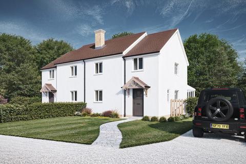 Maypole Road, Heybridge 3 bed semi