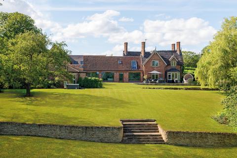 Kings Lane, Snitterfield... 5 bed village house for sale