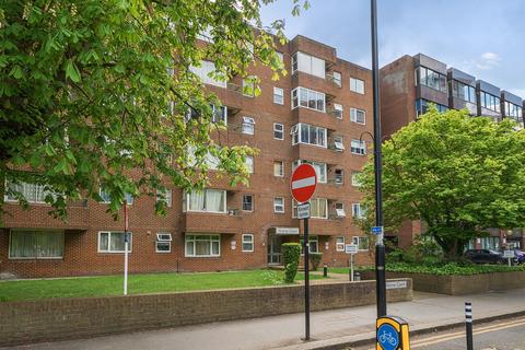 Dingwall Road, Croydon 1 bed apartment for sale