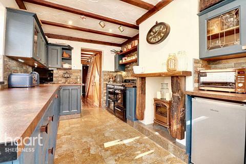 Broadway, Sheerness 4 bed terraced house for sale