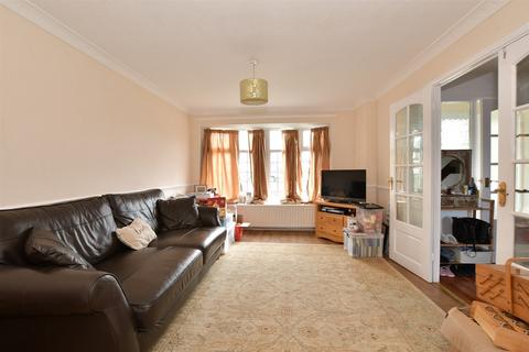 Elsenham Crescent, Basildon SS14 3 bed end of terrace house for sale