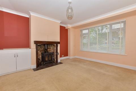 Goudhurst Road, Marden, Kent 2 bed semi