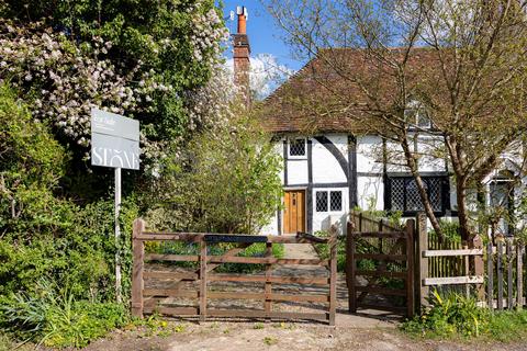 Rectory Lane, Buckland 3 bed house for sale
