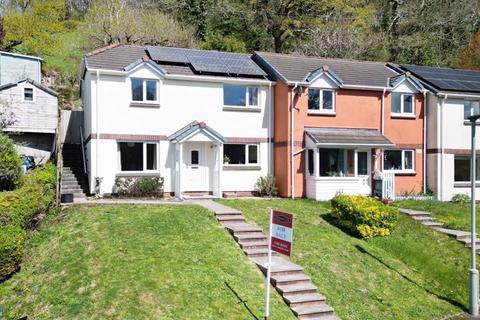 Youldons Close, Totnes TQ9 3 bed end of terrace house for sale