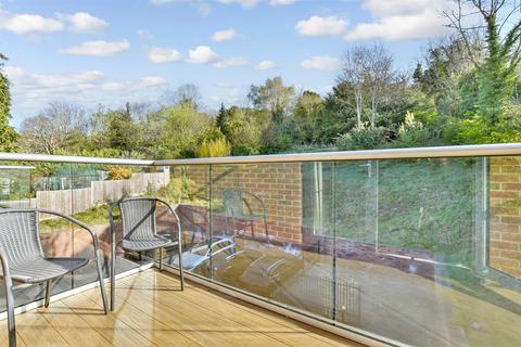 Godstone Road, Kenley, Surrey 1 bed apartment for sale