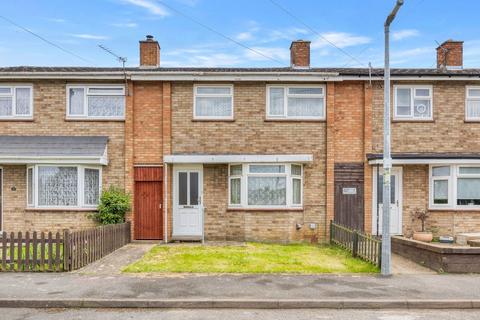 Lees Close, Biggleswade SG18 3 bed terraced house for sale