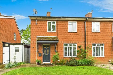 Birch Road, Tadley, Hampshire, RG26 2 bed semi
