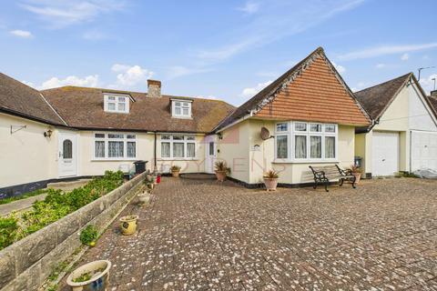 Beatrice Road, Walton On The Naze CO14 2 bed semi