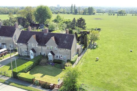 Great Lane, Bierton HP22 3 bed semi
