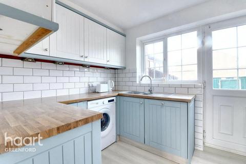 Sawyers Lawn, LONDON 2 bed terraced house for sale