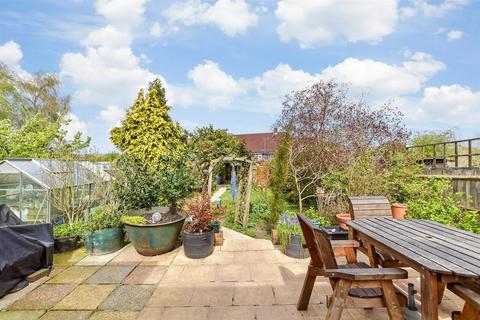 Basden Cottages, Hawkhurst... 3 bed semi