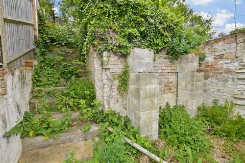 Mount Pleasant Road, Dartford, Kent 2 bed terraced house for sale