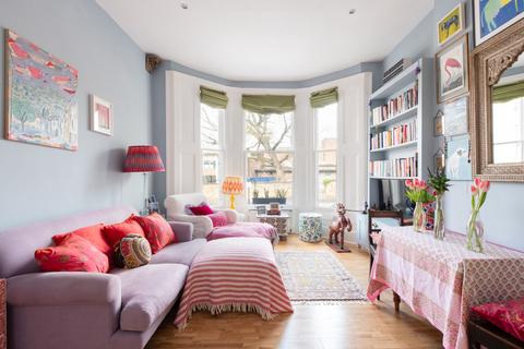 St. Charles Square, London, W10 2 bed apartment for sale