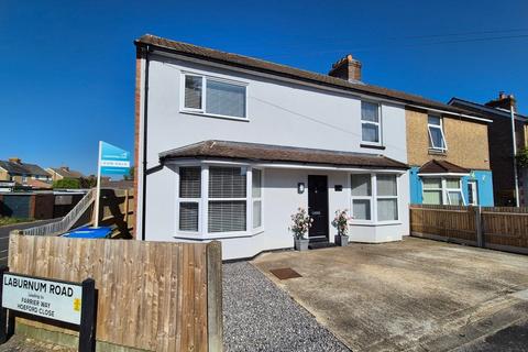 Laburnum Road, Fareham 4 bed semi