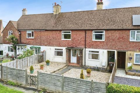 Coplands Rise, Northiam 3 bed terraced house for sale