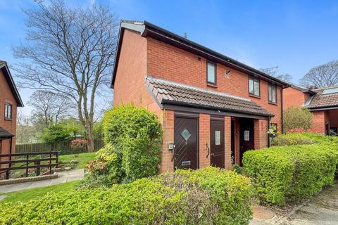 Maple Croft, Moortown, Leeds 2 bed flat for sale