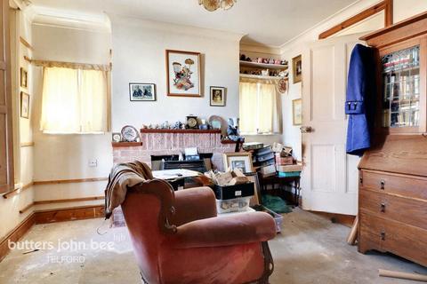 St John Street, Telford 3 bed detached house for sale