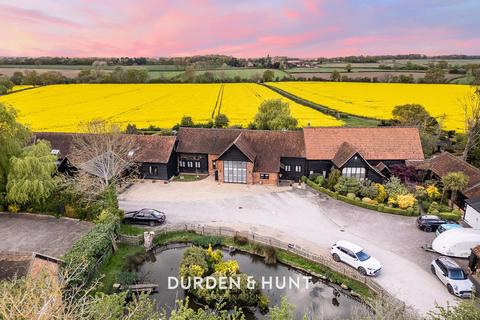 Chelmsford Road, High Ongar, CM5 3 bed barn conversion for sale