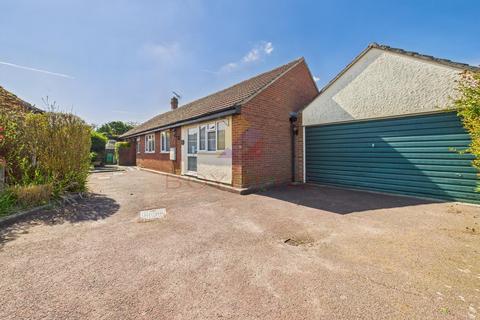 Sterling Close, COLCHESTER CO3 4 bed detached bungalow for sale