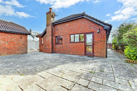 Bethany Close, Deal CT14 4 bed detached bungalow for sale