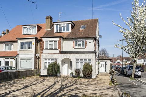 The Chase, Wallington, SM6 2 bed apartment for sale