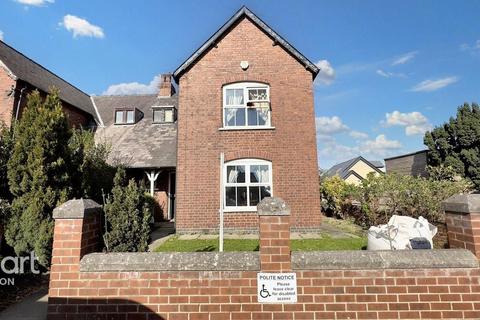 High Street, Heanor 3 bed semi