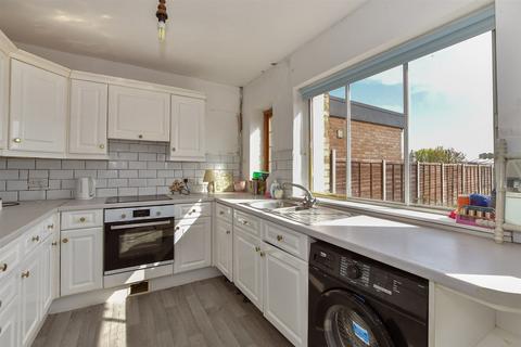 Hubbards Lane, Boughton Monchelsea... 3 bed semi