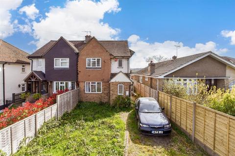 Hubbards Lane, Boughton Monchelsea... 3 bed semi